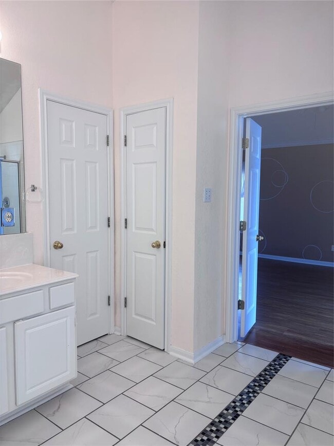 Building Photo - 1704 Lynnville Trail