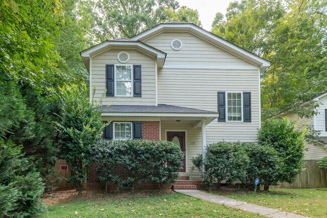 Building Photo - Cozy newly renovated 4 bedroom home on Hic...