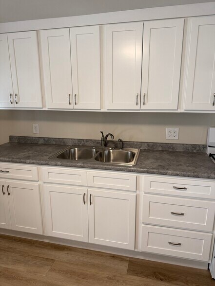 Building Photo - 146 Mormon Hollow Rd