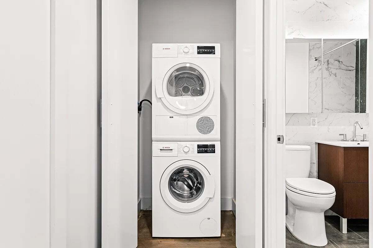 Building Photo - 155 Attorney St