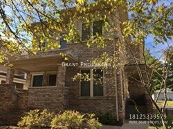 Building Photo - 204 S Roosevelt St