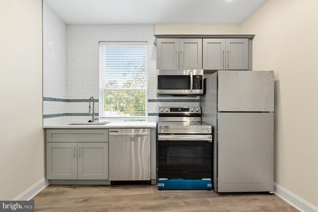 Building Photo - 511 Gorgas Ln