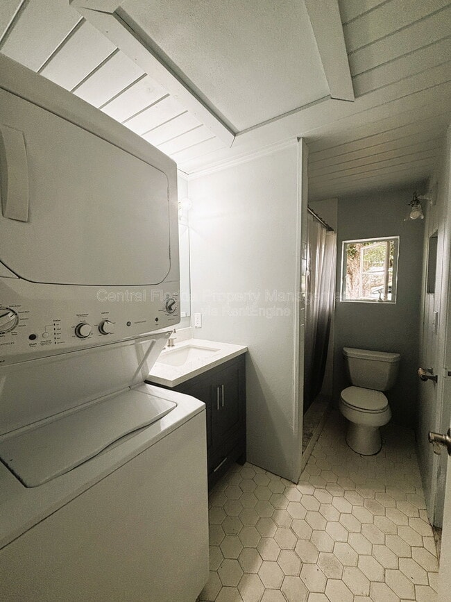 Building Photo - 834 Oberry Hoover Rd