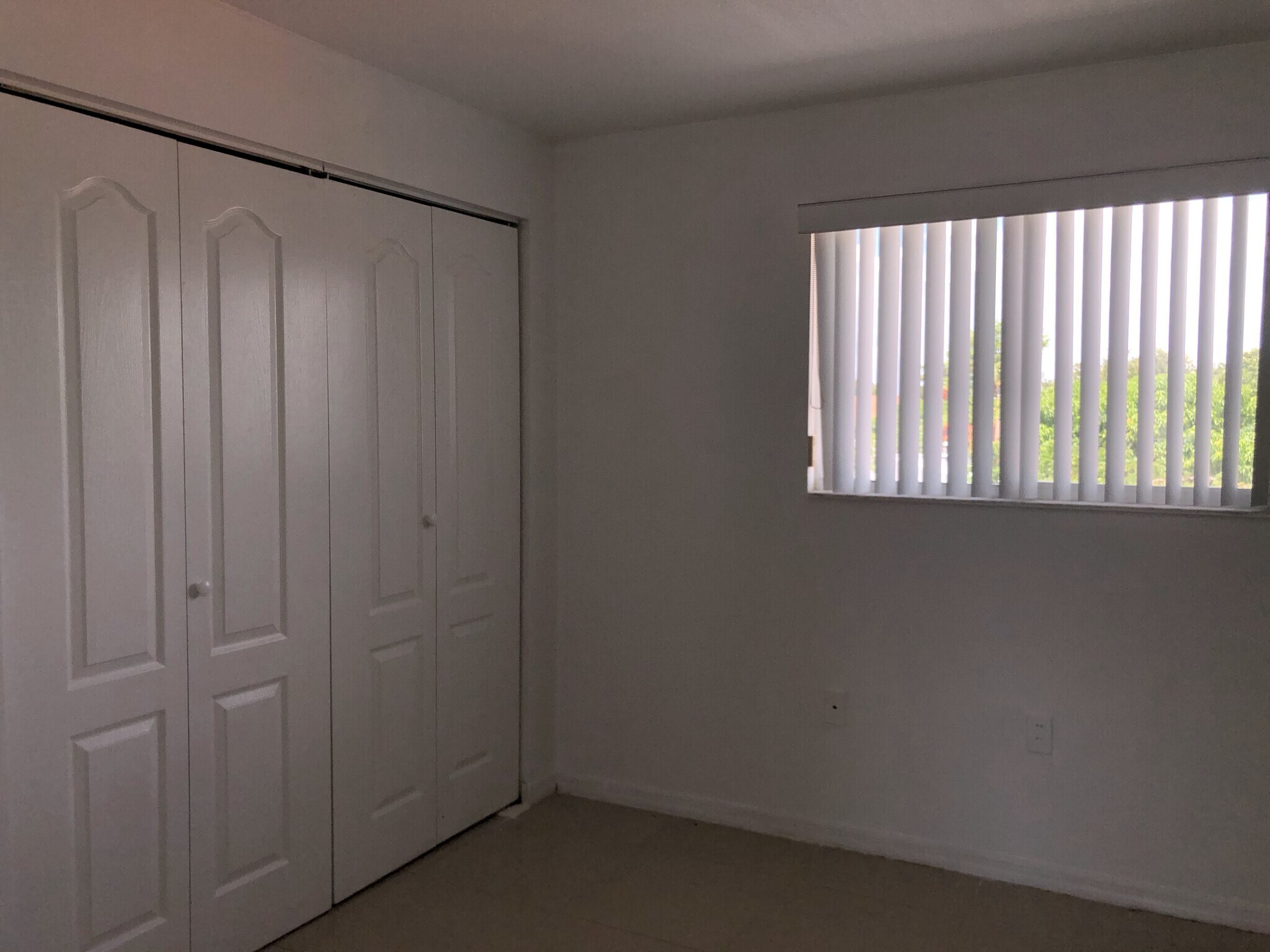 Building Photo - 1453 SW 3rd St