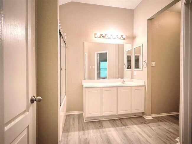 Building Photo - 1548 Tonia Loop