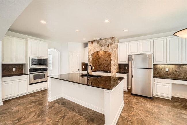 Building Photo - 9812 Whitley Bay Dr