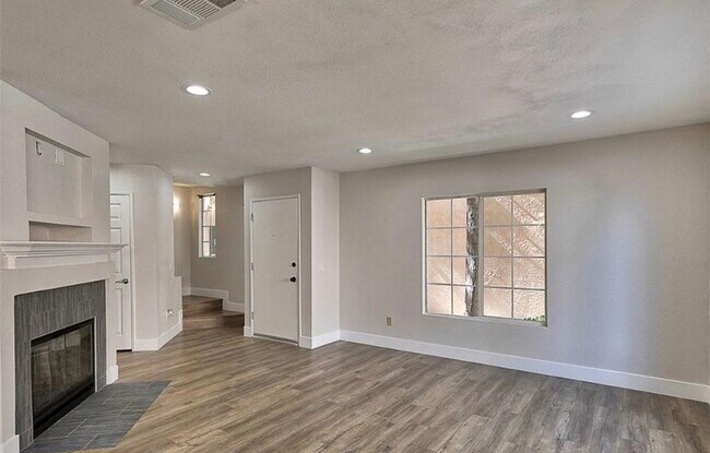 Building Photo - 25136 Steinbeck Ave