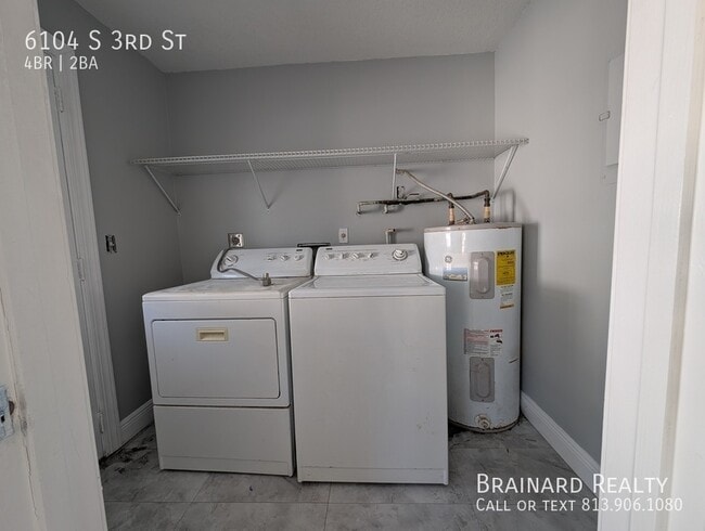 Building Photo - 6104 S 3rd St