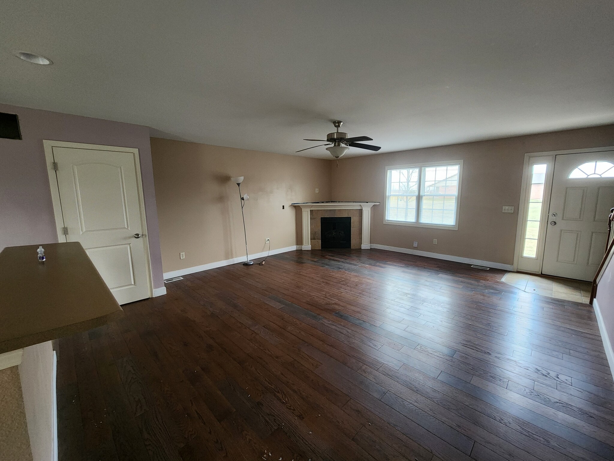 Living Room - 1948 Glenbridge Rd