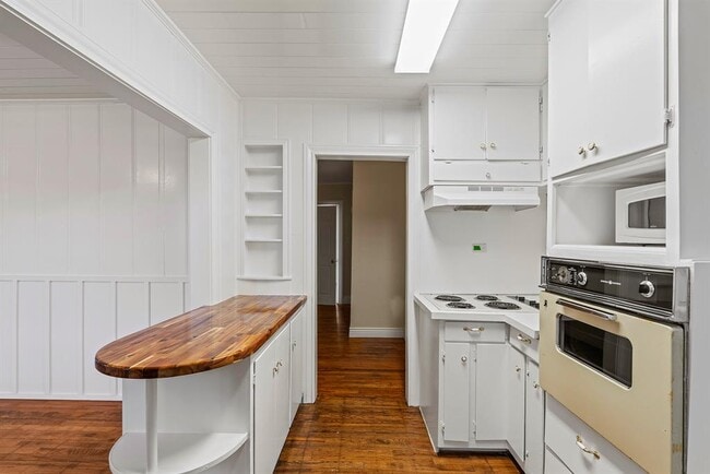 Building Photo - 1430 Us Highway 36