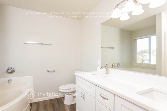 Building Photo - 7917 185th St Ct E