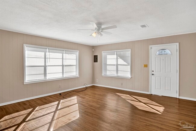 Building Photo - 3206 N Miller St