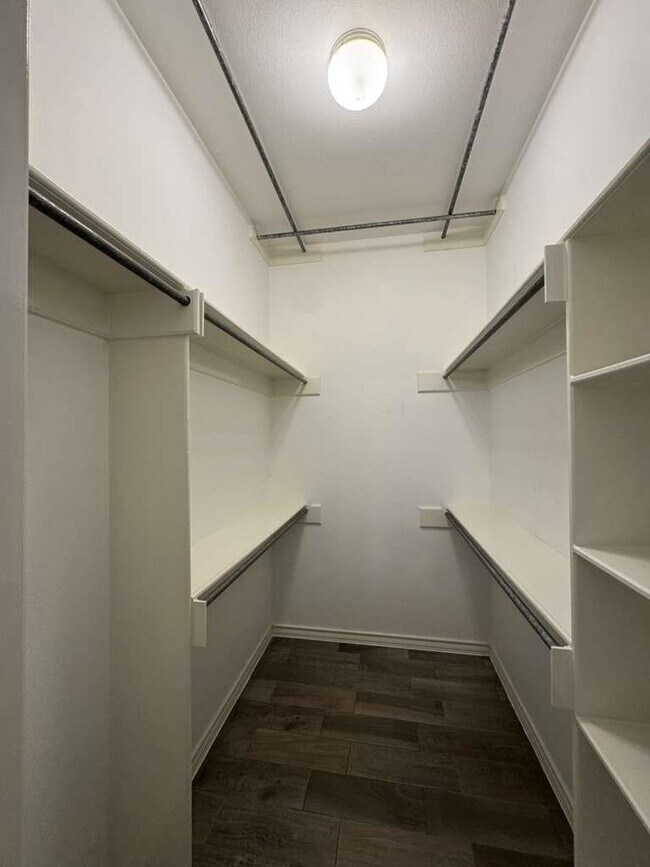 Building Photo - 2064 Lima Loop