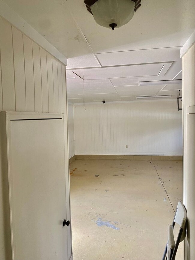 Building Photo - 1407 Camellia Dr
