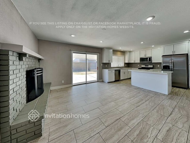 Building Photo - 5306 S Hazelton Ln