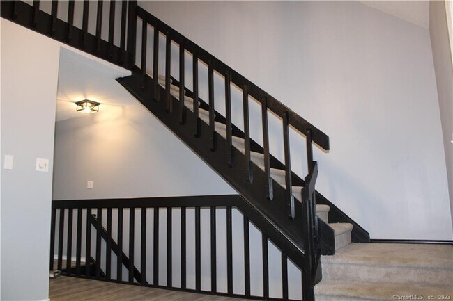 Building Photo - 36 Tinsmith Crossing