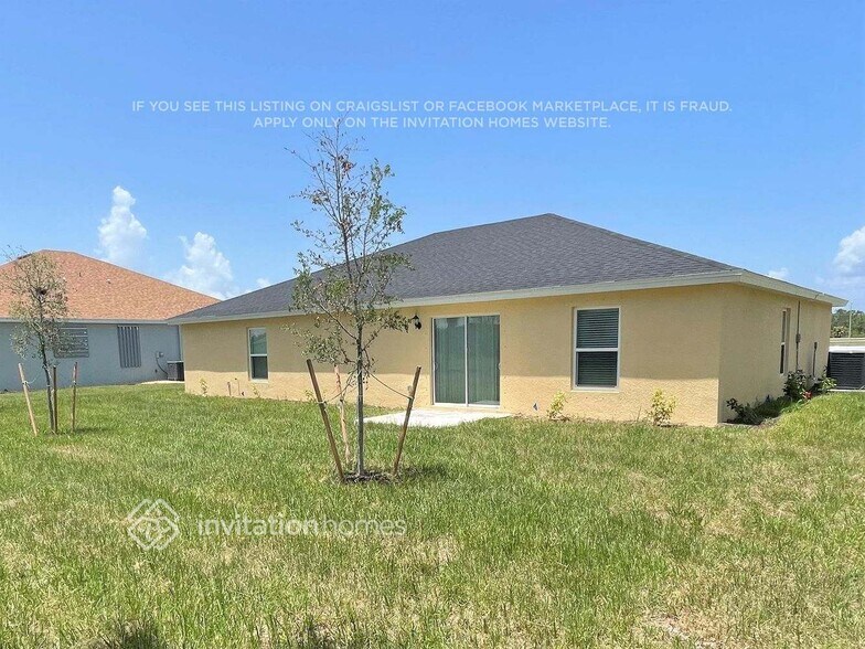 Building Photo - 16124 Badalona Dr