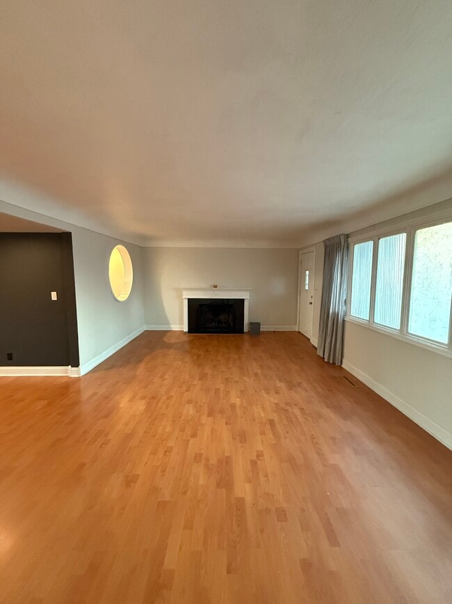 Building Photo - 11790 SW 90th Ave