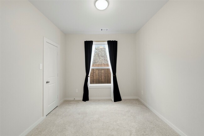 Building Photo - 29821 Ellwood Ln