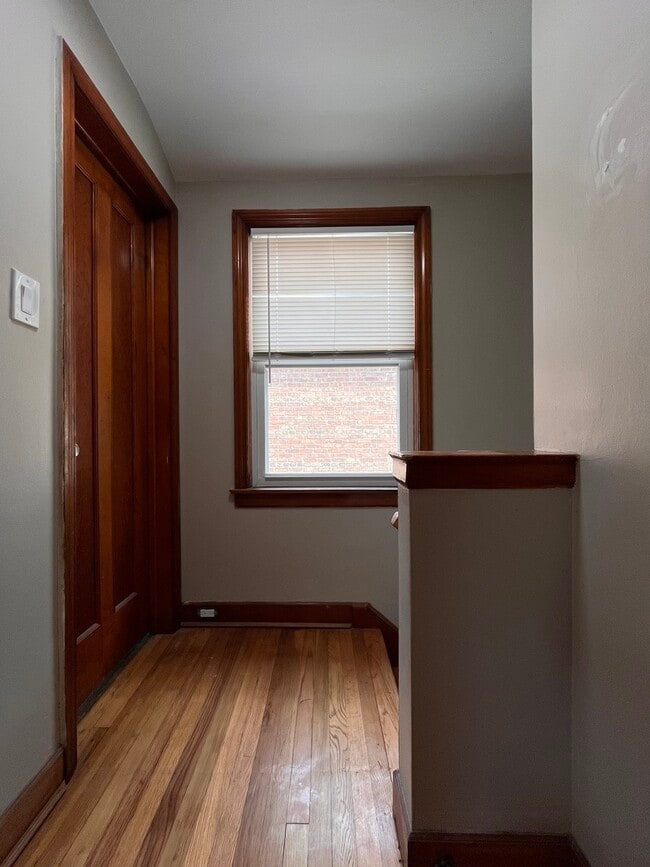 Building Photo - 5238 S Hamlin Ave