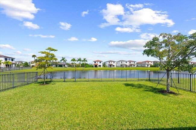 Building Photo - 16259 Sandy Shore Dr
