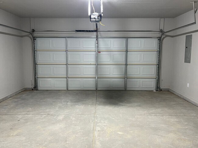 Building Photo - New Construction 3 bed 2 bath Spray foam insulation