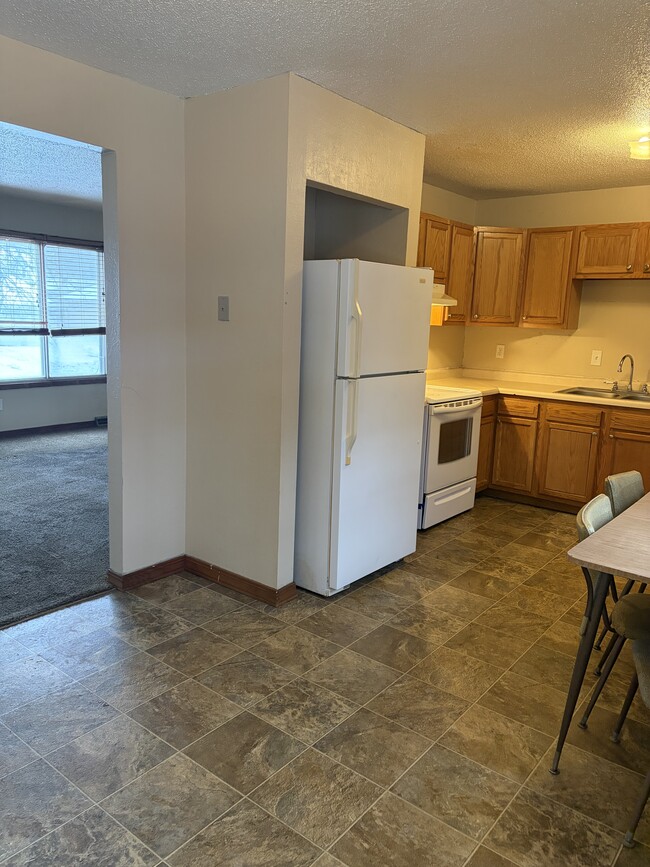 Building Photo - 1107 7th St N