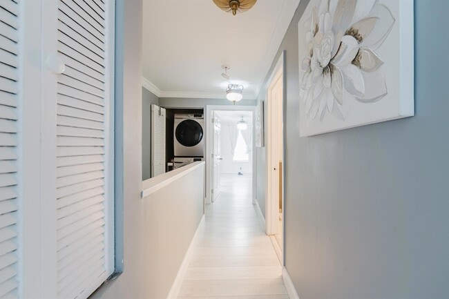 Building Photo - 700 E Palmetto Park Rd