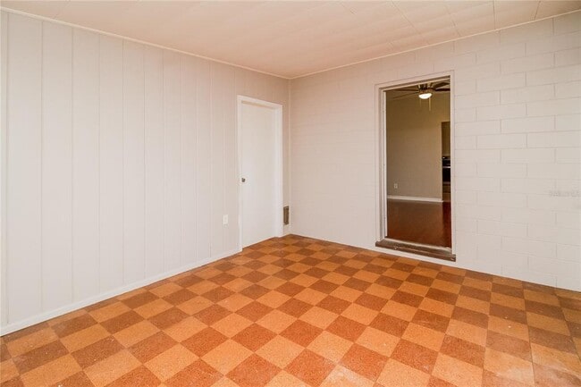 Building Photo - 408 N Blue Lake Terrace