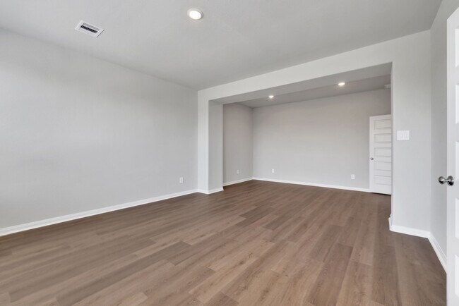 Building Photo - 3110 Millwork St