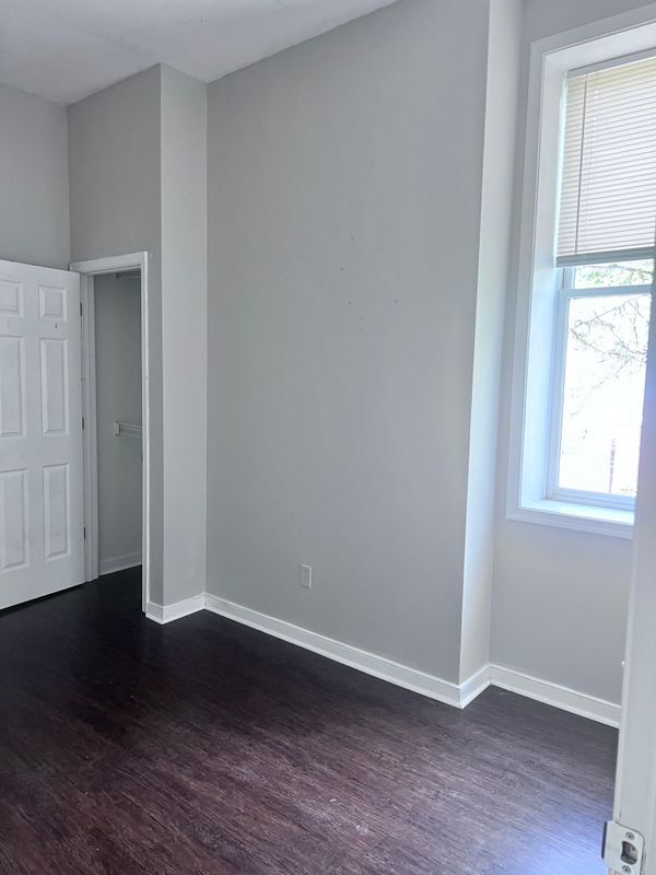 Building Photo - 1627 W Main St