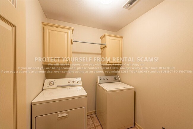 Building Photo - 288 Countryside Dr