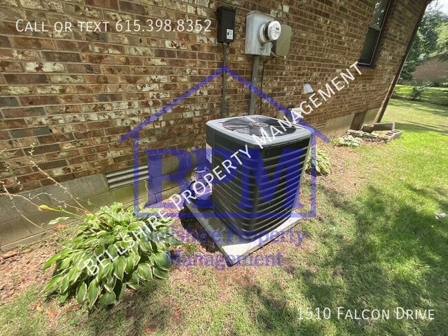 Building Photo - 1510 Falcon Dr