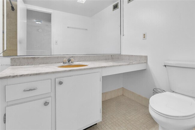 Building Photo - 2780 NE 183rd St