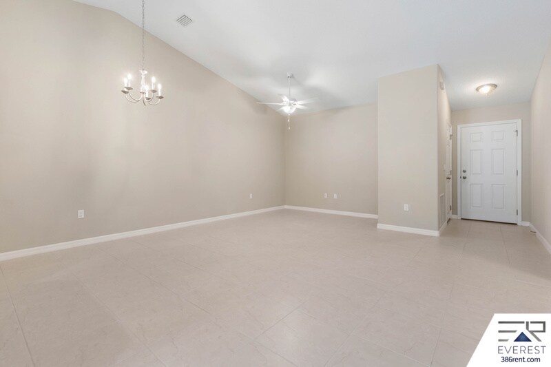 Building Photo - 16 Squanto Pl