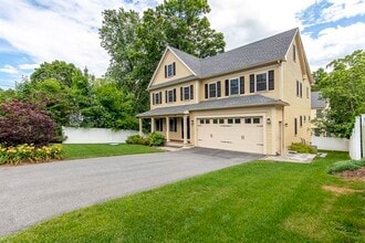 Building Photo - 33 Liberty Ave