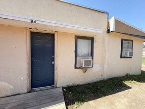 Building Photo - All Bills Paid!