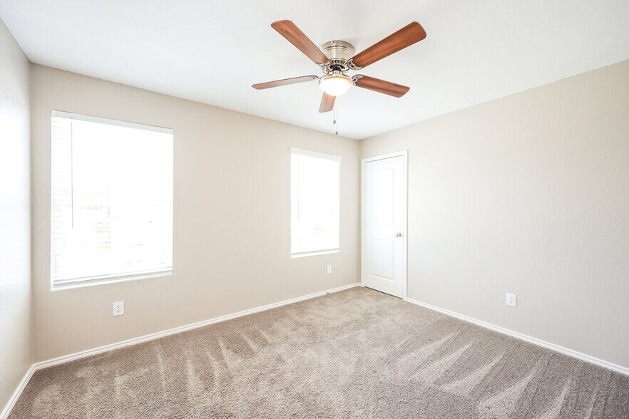 Building Photo - 14612 Greenfield Ml