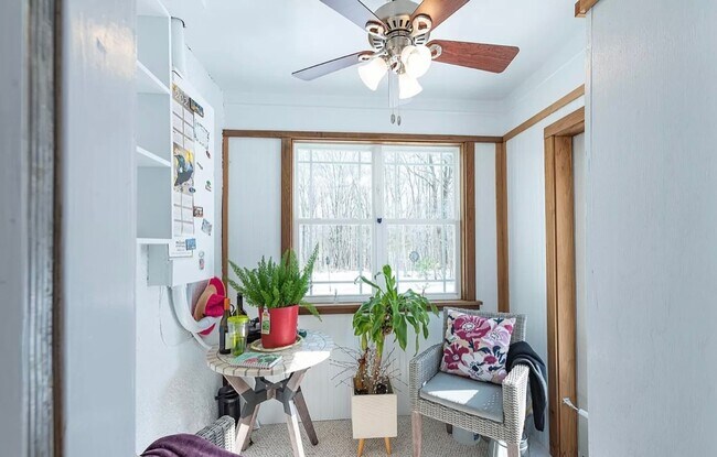 Building Photo - Charming 2 Bedroom Cottage in Free Union