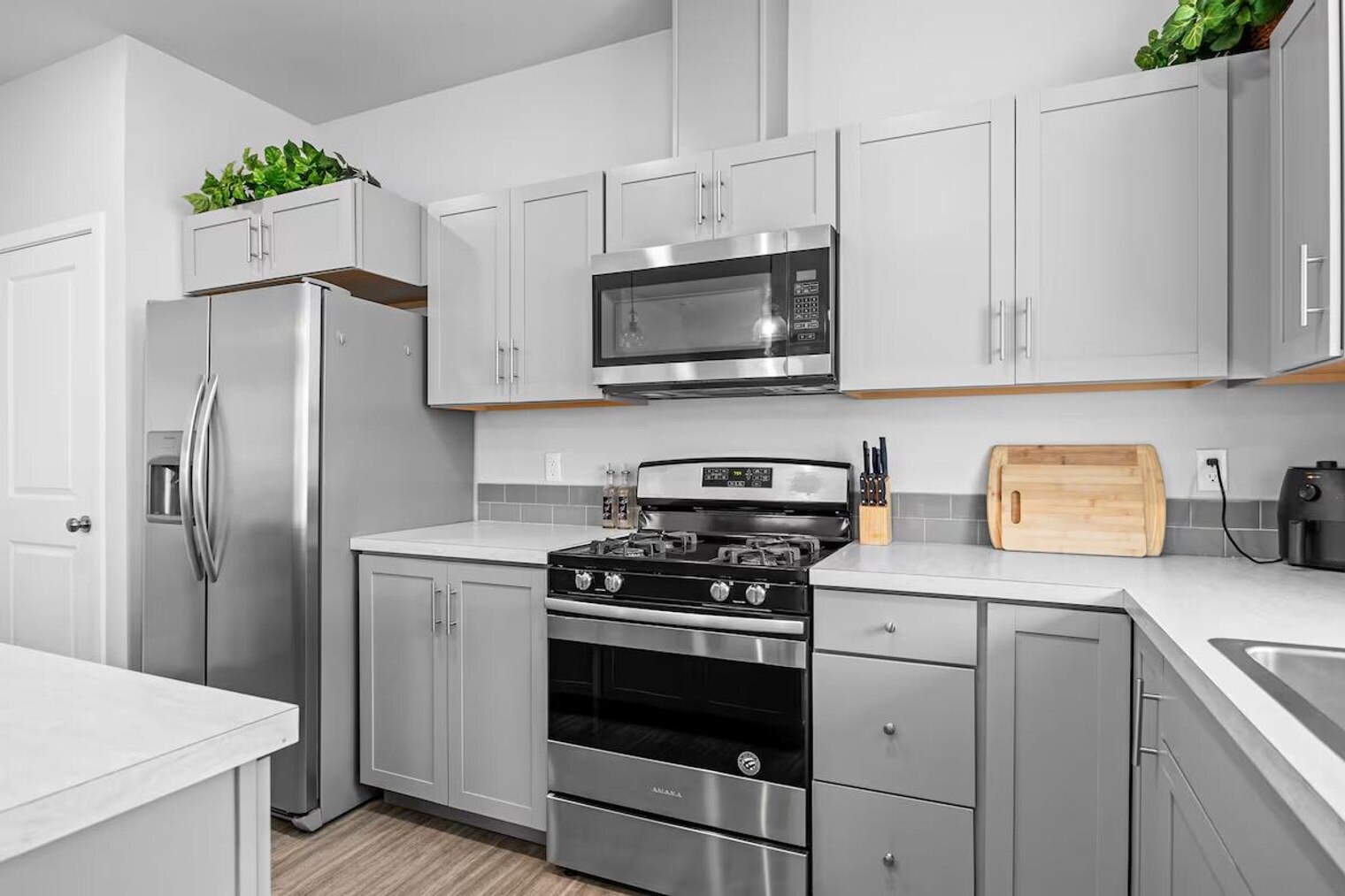 Building Photo - 5324 Remington Dr