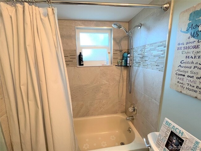 Building Photo - 802 Egret Ct