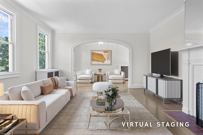 Primary Photo - 1070 Whitney Ave