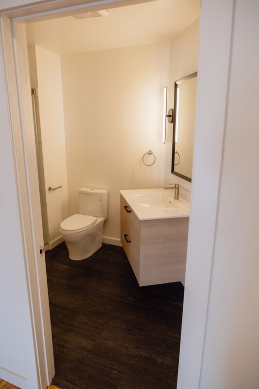 Building Photo - 4920 Telegraph Ave