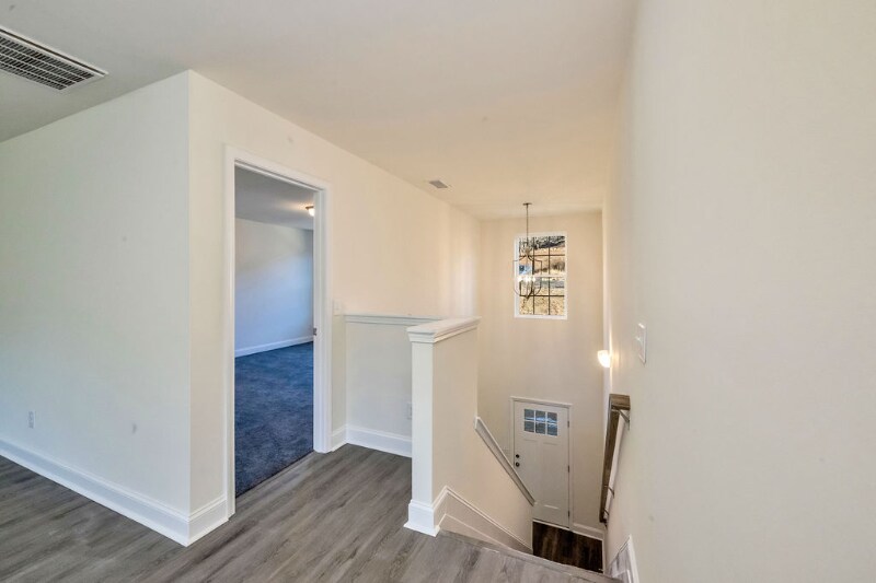 Building Photo - 369 River Walk Trl