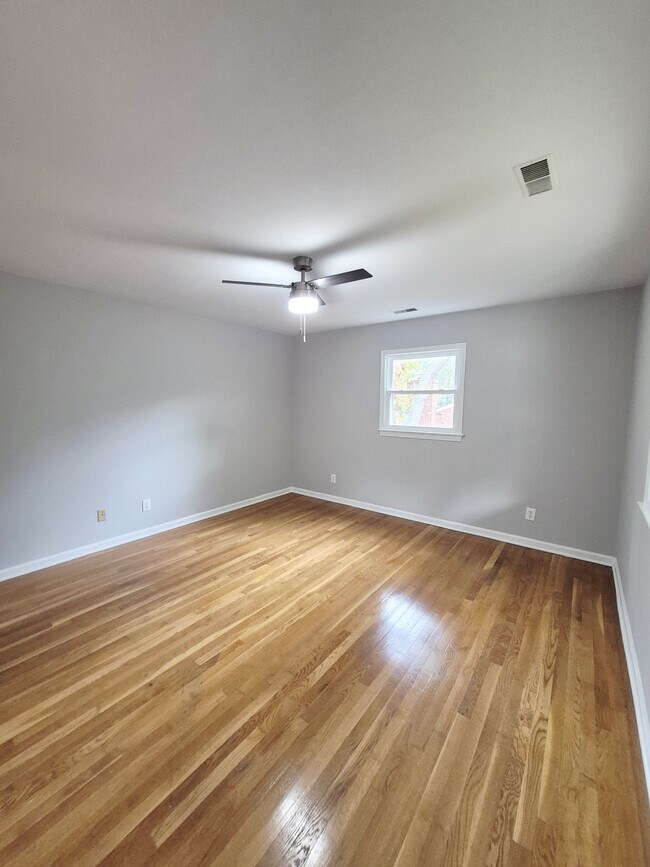 Building Photo - 97 Waterview Dr