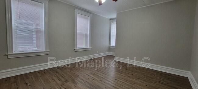 Building Photo - 3420 Keokuk St