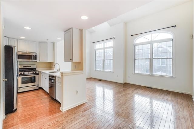 Building Photo - 113 Abbie Ct