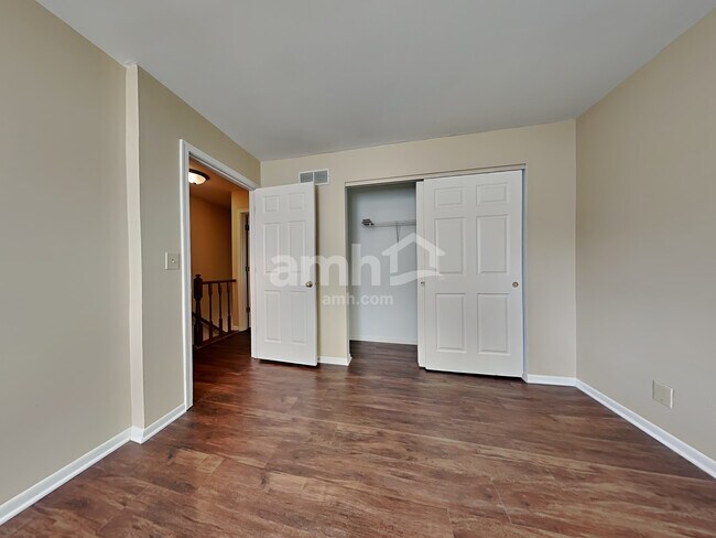 Building Photo - 3367 Woodlyn Hills Dr