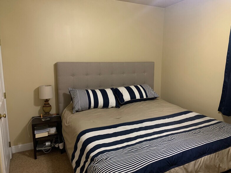 Bedroom - 138 Briarwood Ct