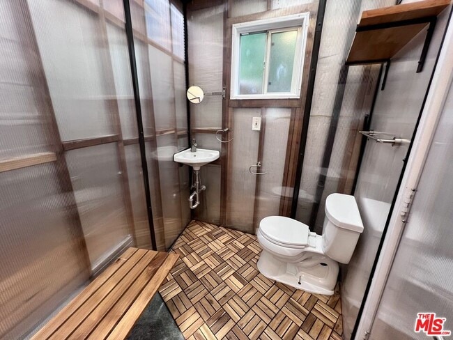 Building Photo - 832 Indiana Ave